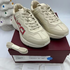 Men's Gucci, Rython leather sneaker with logo print size 9, made in Italy